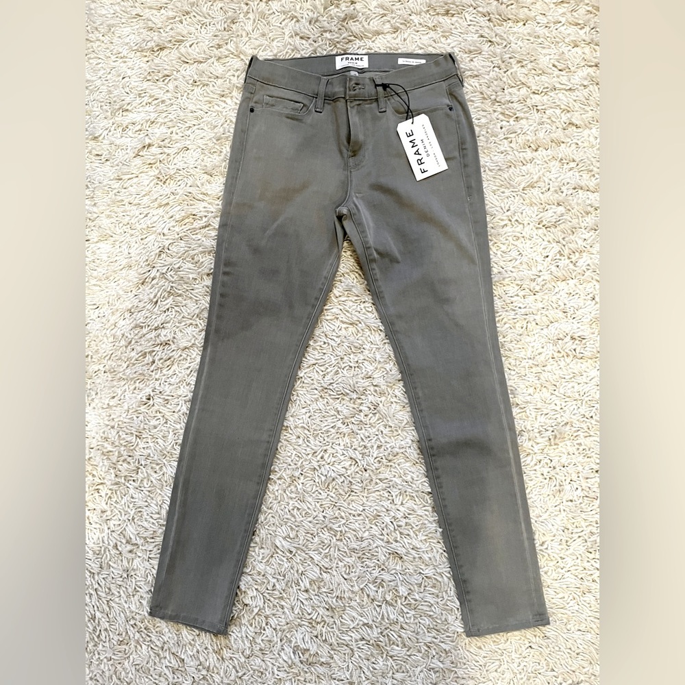 Frame Jeans - NWT- size 29- Le skinny de Jeanne.